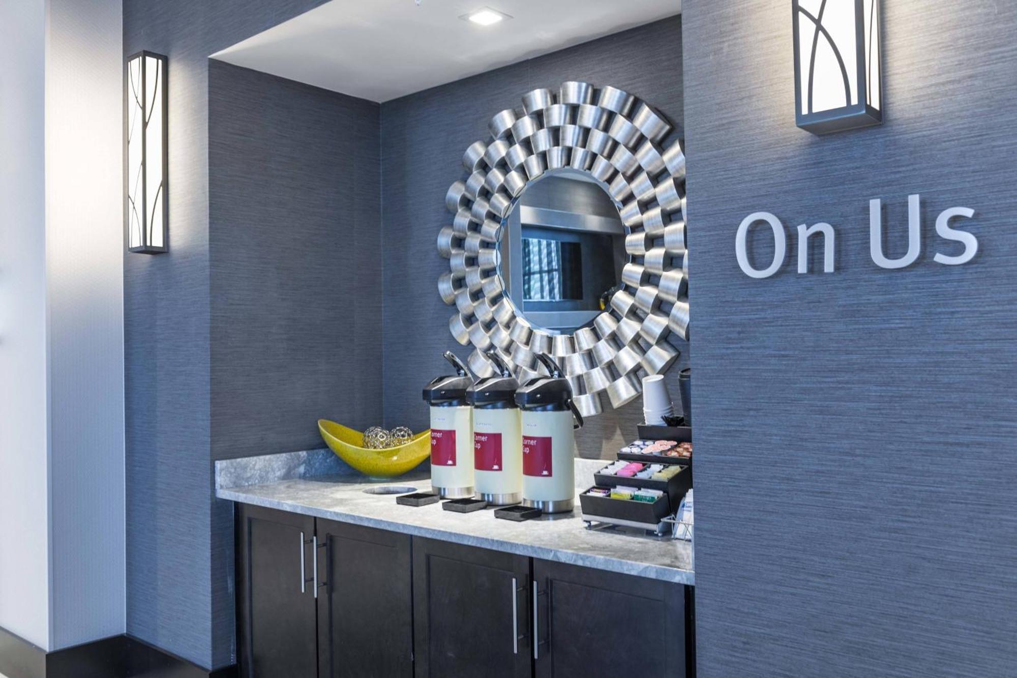 Towneplace Suites By Marriott Boston Logan Airport/Chelsea Extérieur photo